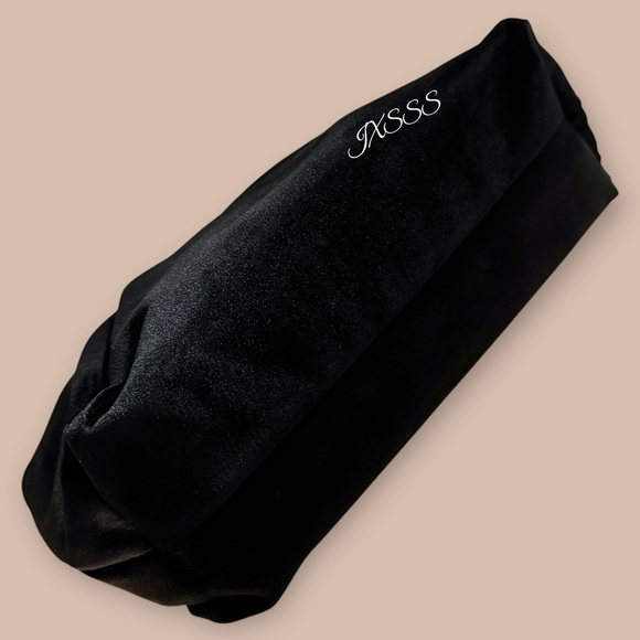 Black-Gold (Velour) Dolce & Gabbana Beauty Large Cosmetic-Makeup Bag - Picture 14 of 16